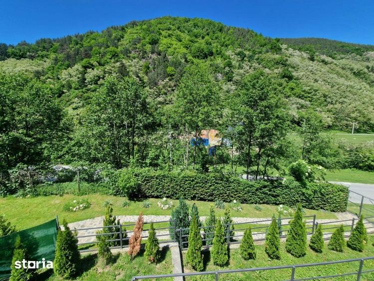 Casă cu 3 camere cu Canalizare în Gura Râului