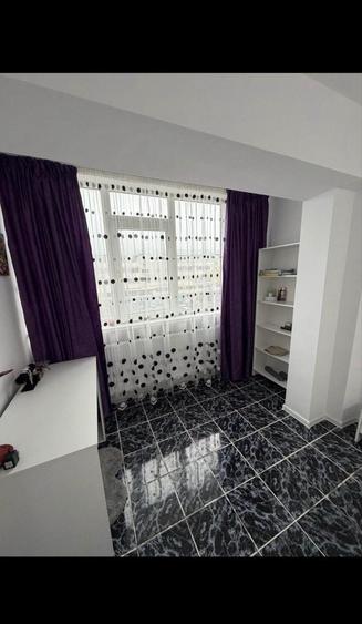 Apartament cu 3 camere decomandat în Exterior Sud