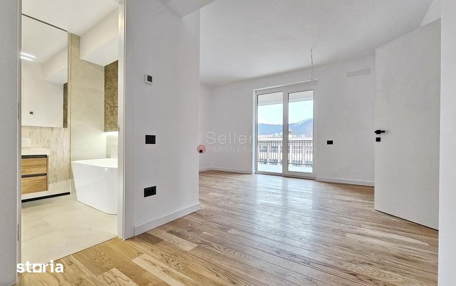 Apartament cu 3 camere în Brașovul Vechi