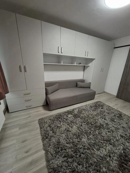 Garsonieră decomandată în Nord