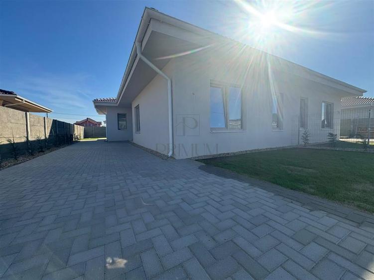 Duplex cu 3 camere cu Teren 320 Mp în Moșnița Nouă