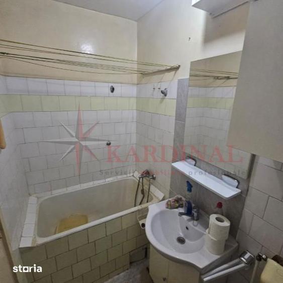 Garsonieră decomandată în Astra