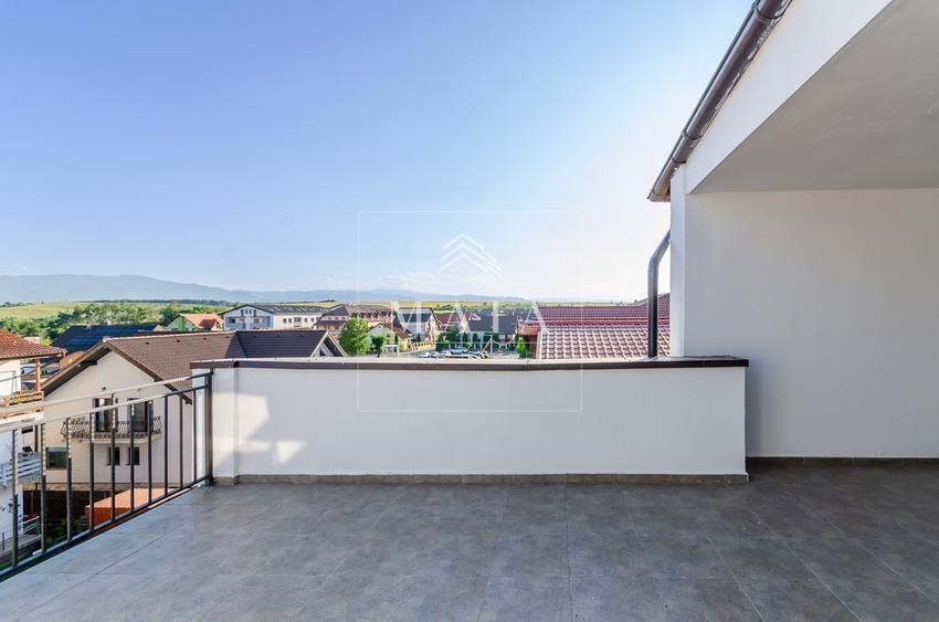 Penthouse cu 3 camere decomandat, mobilat în Șelimbăr