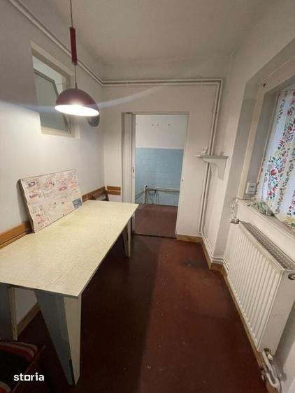 Apartament cu 3 camere în Andrei Mureșanu