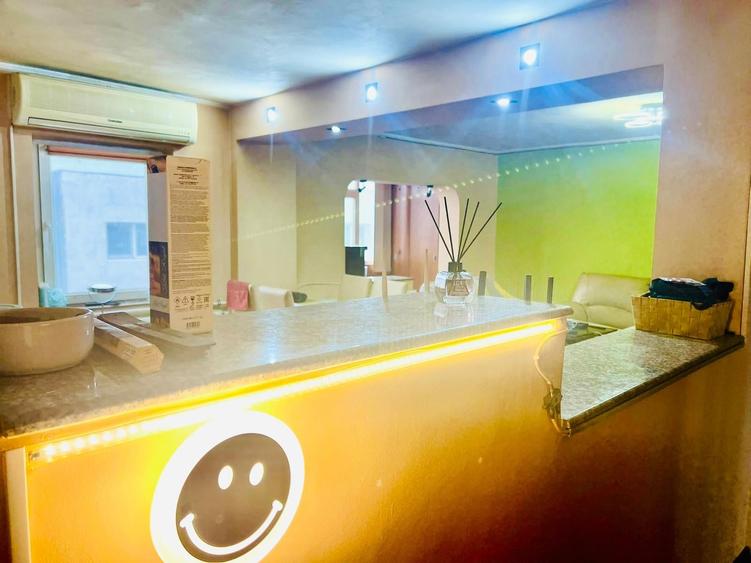 Apartament cu 3 camere decomandat în CET
