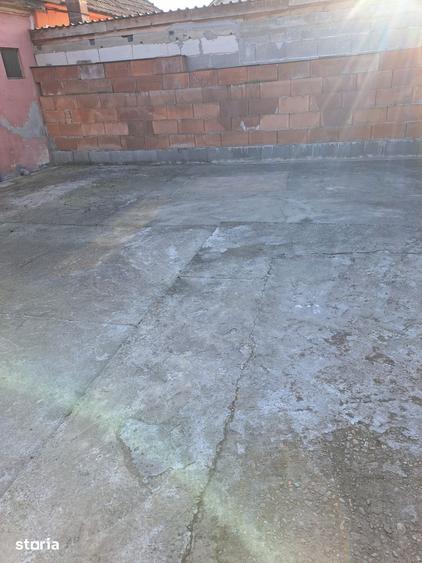 Casă cu 2 camere cu Teren 415 Mp în Oncea