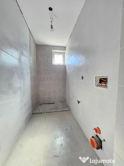 Casă cu 3 camere cu Teren 154 Mp în Central