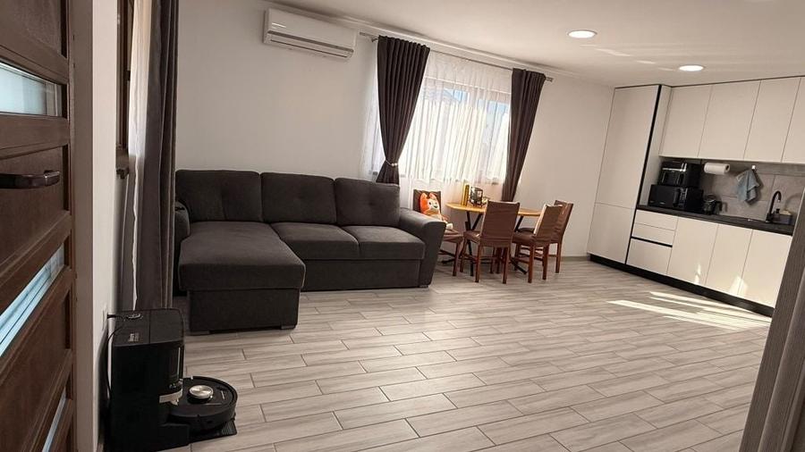 Casă cu 3 camere în Costi