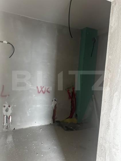 Apartament cu 3 camere semidecomandat în Mărăști