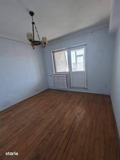 Apartament cu 4 camere decomandat în Lăpuș Argeș