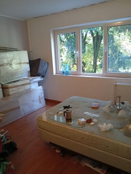 Apartament cu 4 camere decomandat în Central