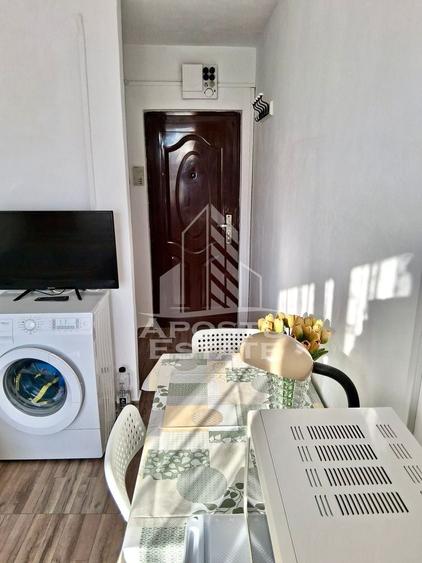 Garsonieră nedecomandată, mobilată în Complex Studențesc