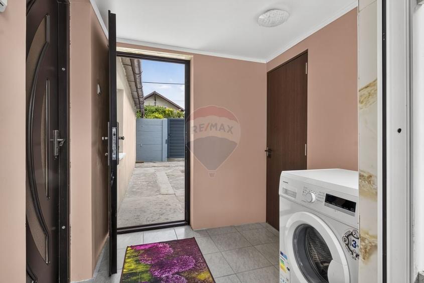 Casă individuală cu 3 camere cu Teren 252 Mp în Aradul Nou