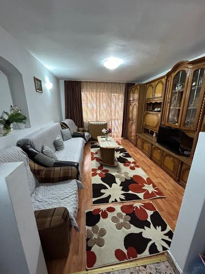 Apartament cu 2 camere decomandat în Cetate