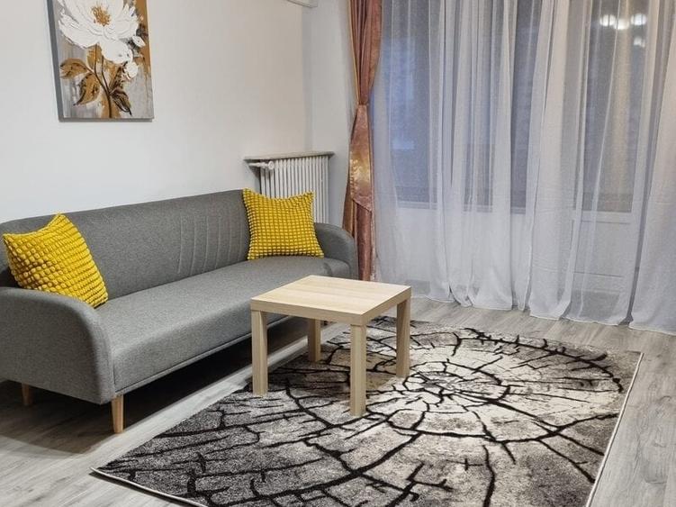 Apartament cu 2 camere, mobilat în P-ța Romană