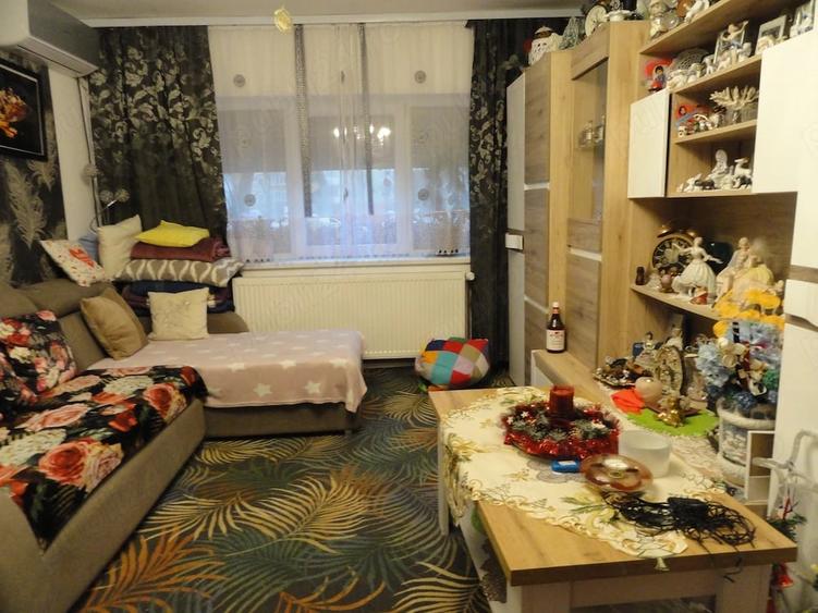 Apartament cu 2 camere semidecomandat în Micălaca