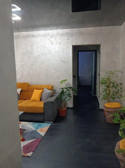 Apartament cu 2 camere semidecomandat în Hipodrom