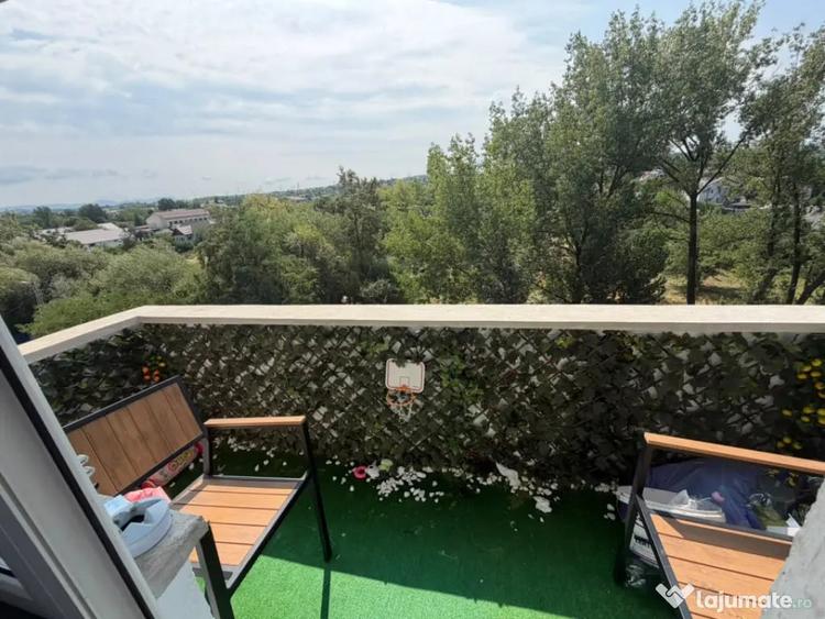 Apartament cu 3 camere decomandat în Central