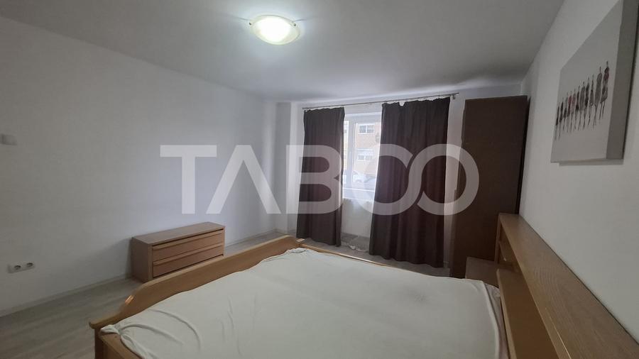 Apartament cu 3 camere decomandat, mobilat în Mihai Viteazul