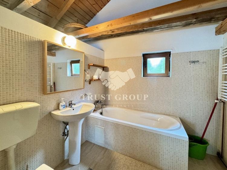 Casă individuală cu 5 camere cu Canalizare în Gruiu