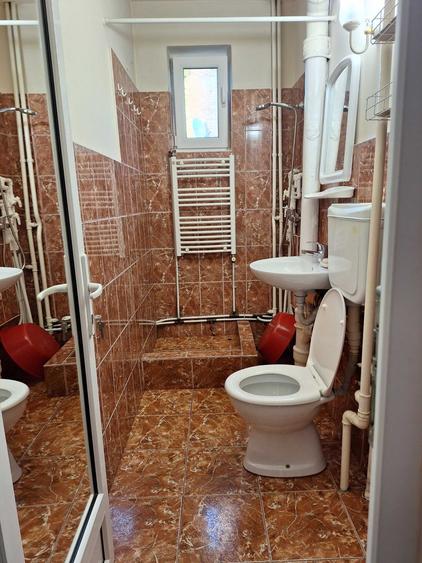 Garsonieră decomandată în Petros