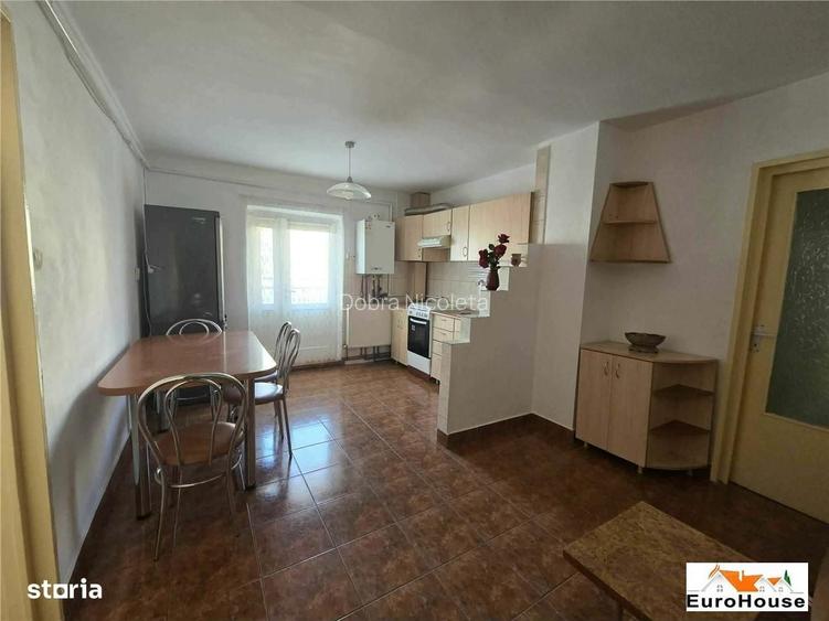 Apartament cu 3 camere de inchiriat in Alba Iulia Cetate