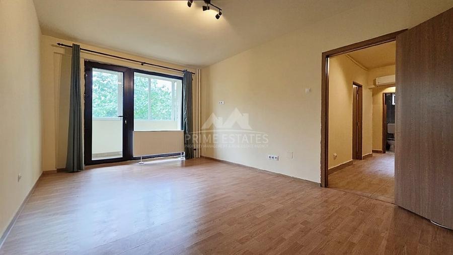 Apartament cu 2 camere decomandat în Mihai Bravu