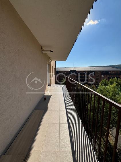 Apartament cu 2 camere semidecomandat, mobilat în Iris