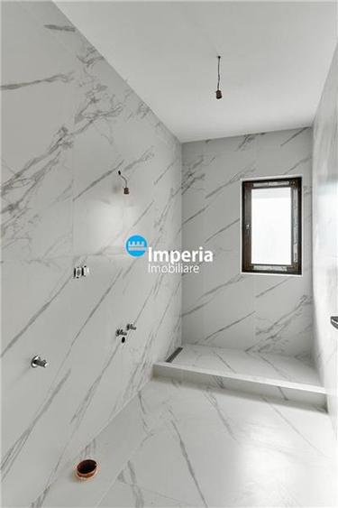 Duplex cu 4 camere cu Canalizare în Valea Ursului