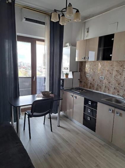 Apartament cu 2 camere decomandat în Mihai Bravu