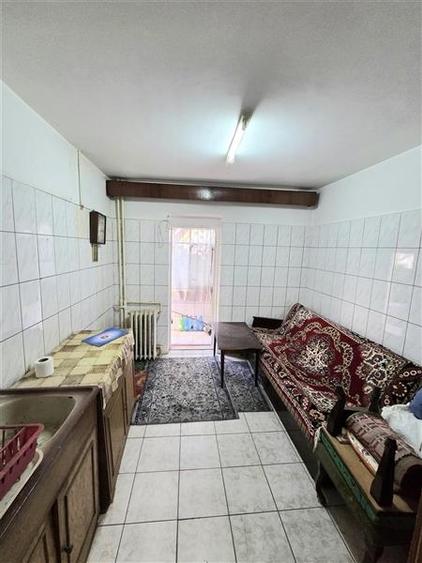 Apartament cu 3 camere decomandat în Inel II