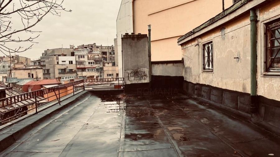 Apartament cu 4 camere semidecomandat în Armeneasca