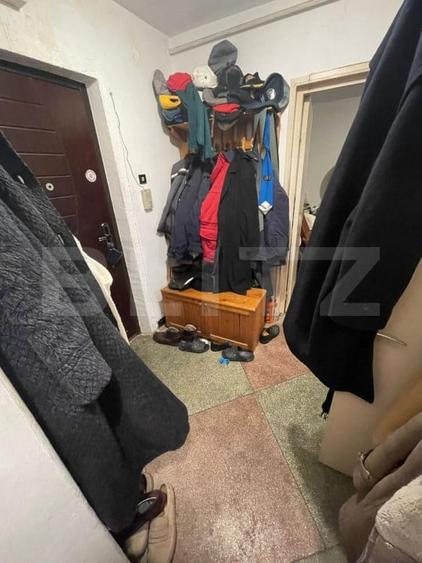 Apartament cu 3 camere decomandat în Libertății