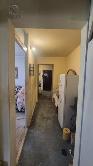 3 Camere 2 bai - Decomandat - De renovat - Maior Bacila - Colentina - 2