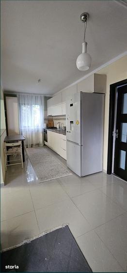 Casă cu 3 camere cu Teren 300 Mp în Central
