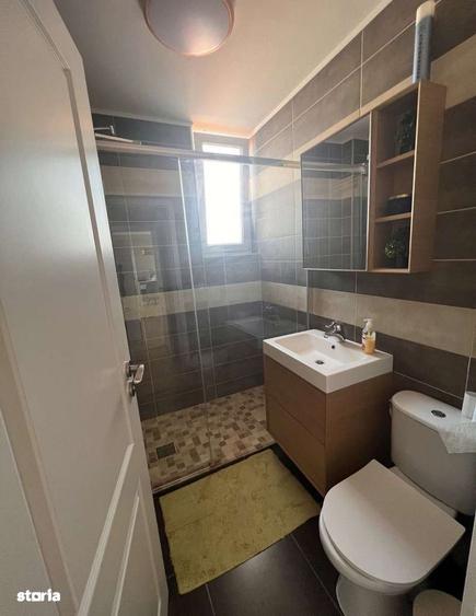 Casă cu 4 camere cu Teren 130 Mp în Central