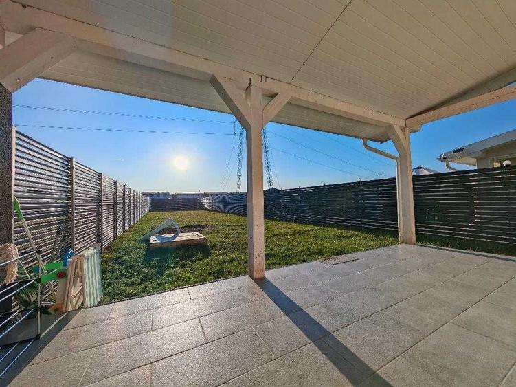 Casă cu 4 camere cu Teren 384 Mp în Tărlungeni