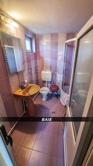 Casă cu 2 camere cu Teren 197 Mp în Central