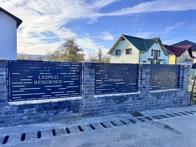 Casă cu 4 camere cu Teren 1500 Mp în Central