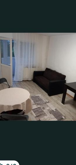 Garsonieră decomandată în Bartolomeu