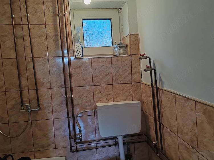 Casă cu 2 camere cu Teren 2200 Mp în Aiton
