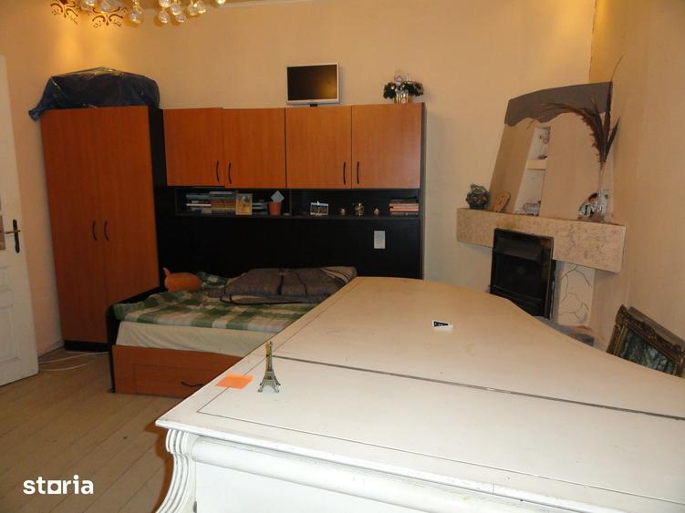 Casă cu 3 camere cu Teren 720 Mp în Pârneava