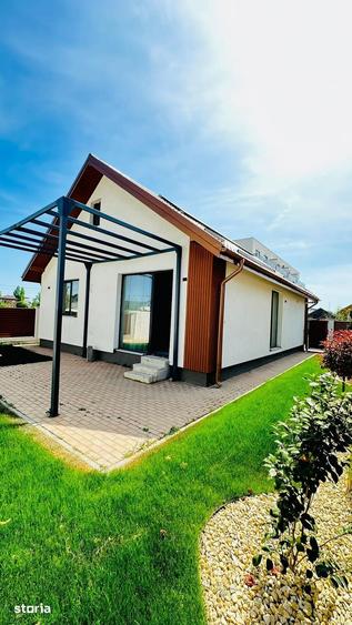 Casă cu 4 camere cu Teren 295 Mp în Central