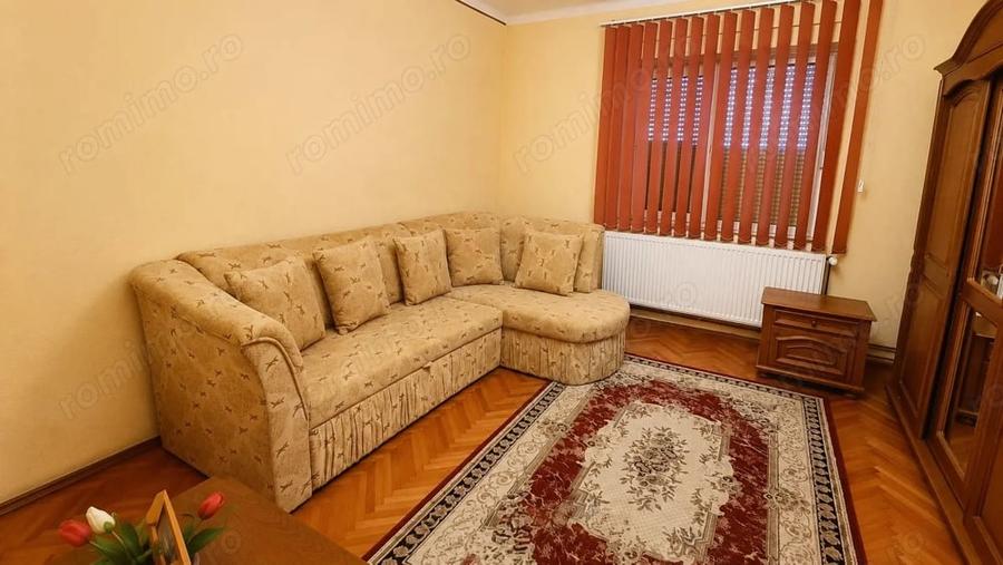 Casă cu Teren 1348 Mp în Giarmata
