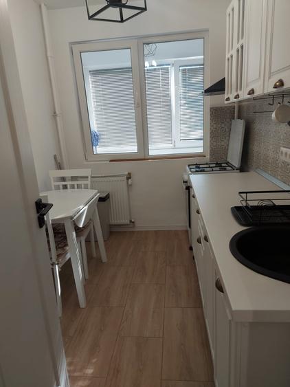Apartament cu 2 camere semidecomandat în Baba Novac