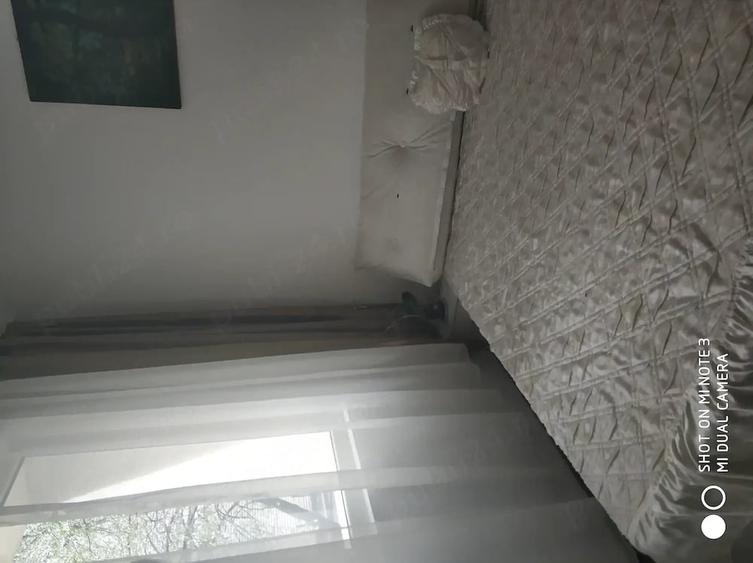 Apartament cu 3 camere decomandat în Progresul