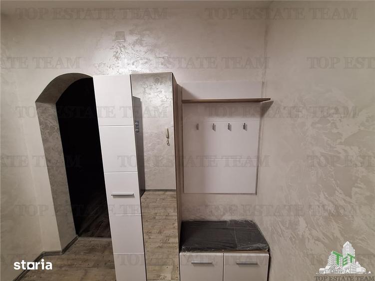 Apartament cu 2 camere semidecomandat în Independenței