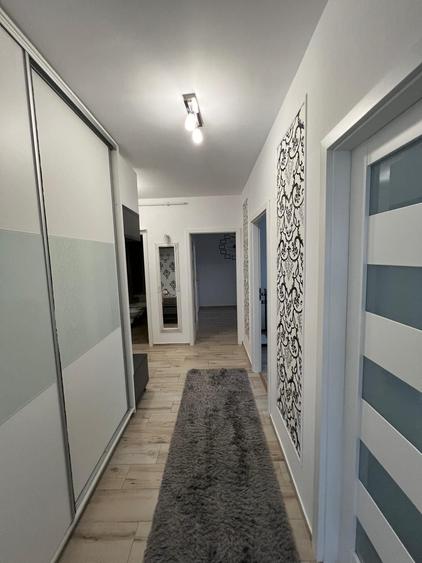 Inchiriez apartament 3 camere, 65 mp, Vivo/Polus Str. Razoare - 1