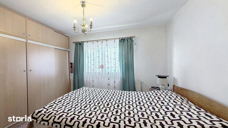 Apartament cu 3 camere în Florilor