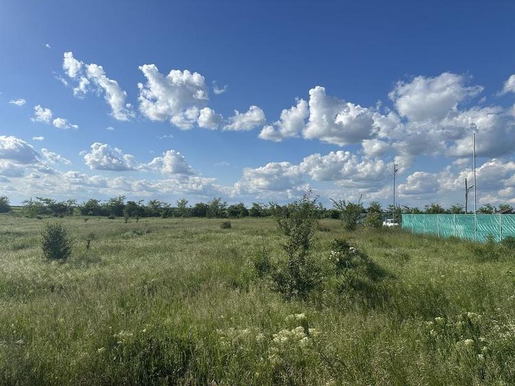 Teren de 1000 mp, în Fundeni